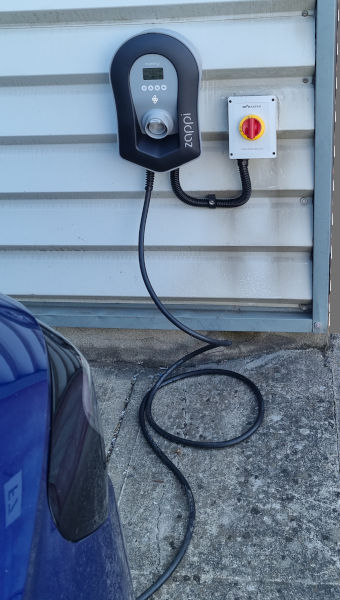 Car charger from solar to your electric vehicle